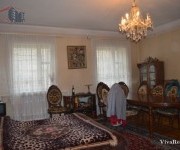 Особняк, 4 этажей, Ереван, Центр