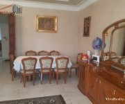 Особняк, 3 этажей, Ереван, Ачапняк