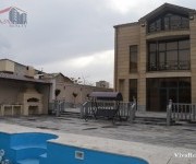 Universal place, Yerevan, Downtown